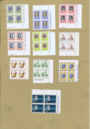 10 Quartine Italia nuove con gomma integra angolo di foglio (cod. 2077)